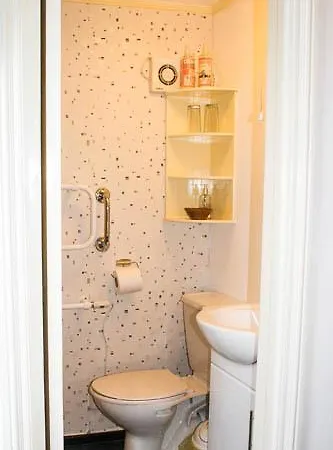 Bed & Breakfast Atholl 4*